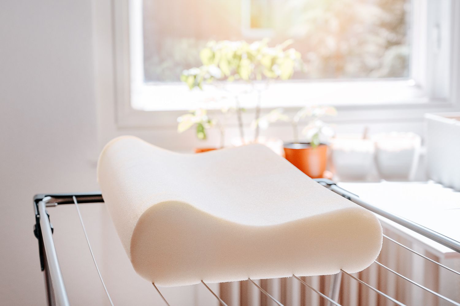 Air dry memory foam pillow